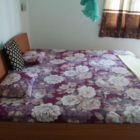 Ishitha Homestay Tangalle Bagian luar foto
